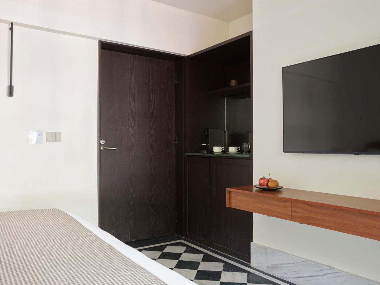 Hotel Dama เม็กซิโกซิตี้ ภายนอก รูปภาพ